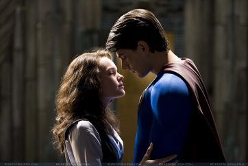 supe-lois-kiss